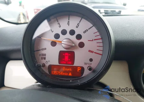 2014 Mini Clubman Cooper z USA, uszkodzony, nr VIN WMWZF3C52ET492354